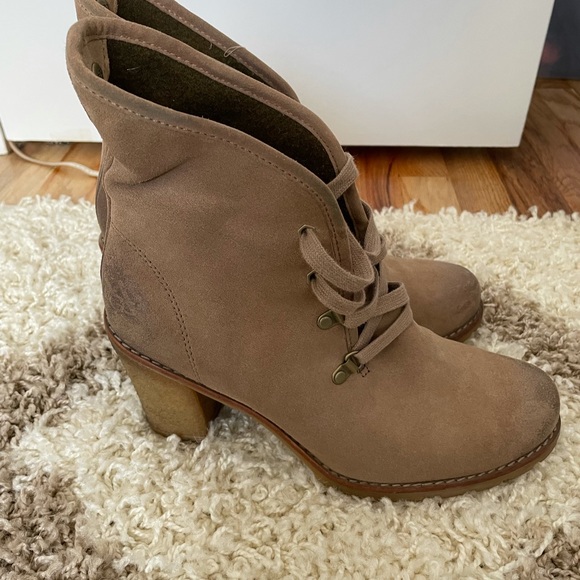 Ugg | Calynda Lace Up Heel Ankle Booties Size 10 - Picture 11 of 12